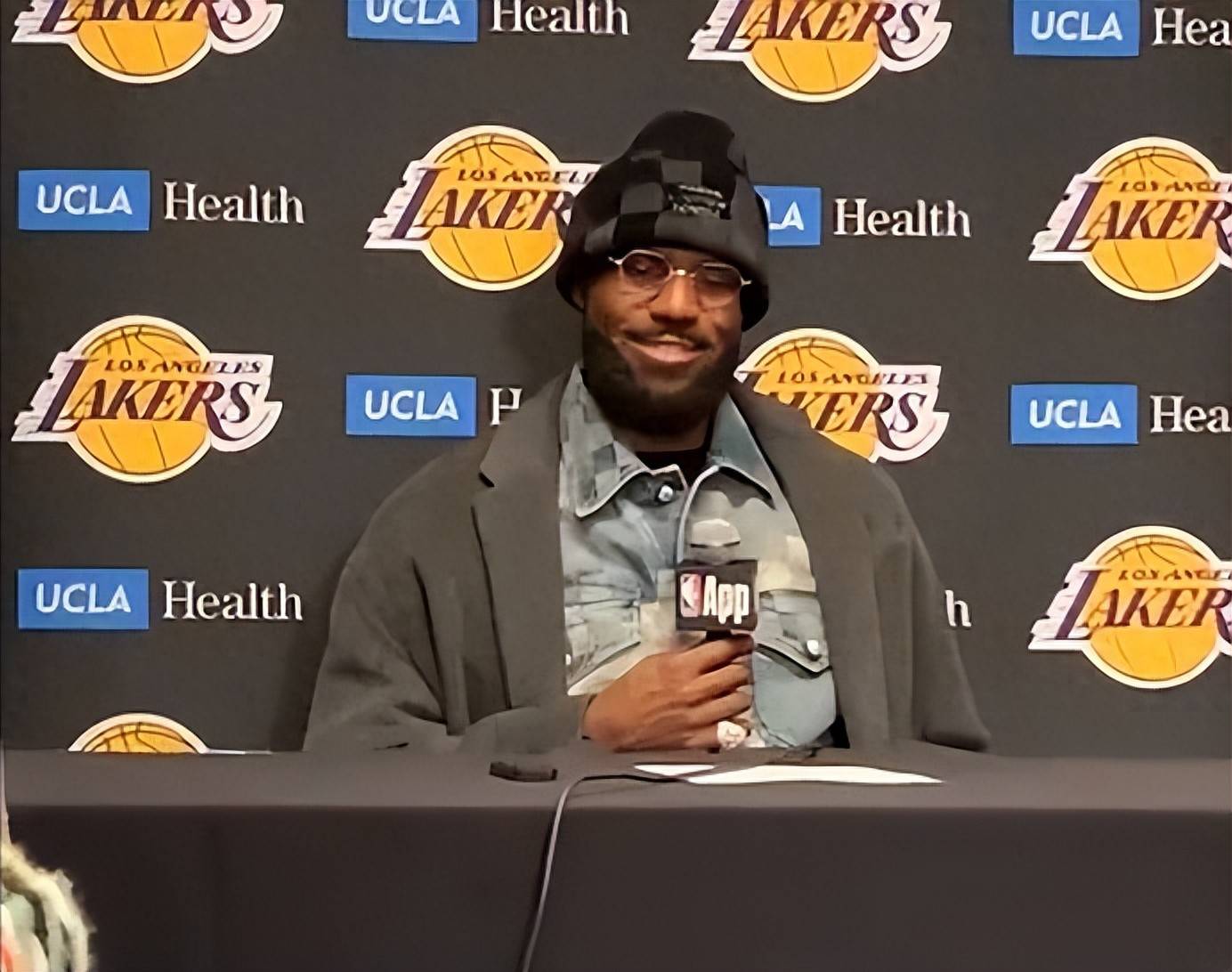 克里夫兰骑士今夜防线松动，志在NBA季后赛名次提升，媒体盛赞，球队文化再被提及的简单介绍