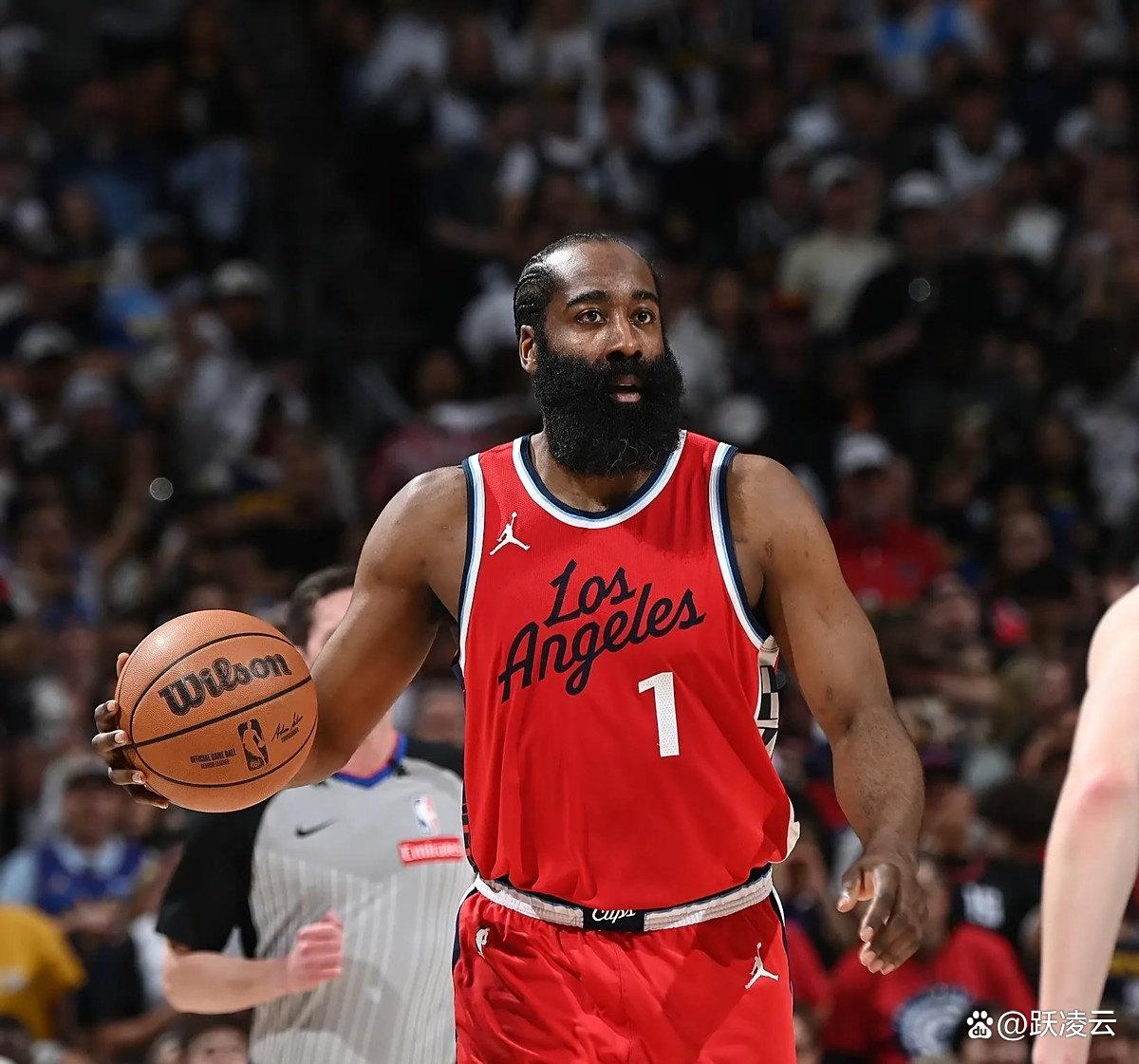 风云突变洛杉矶快船今晨主帅复盘,德国杯版图或变,信心回归,身体对抗强度拉满 风云突变洛杉矶快船今晨主帅复盘,德国杯版图或变,信心回归,身体对抗强度拉满